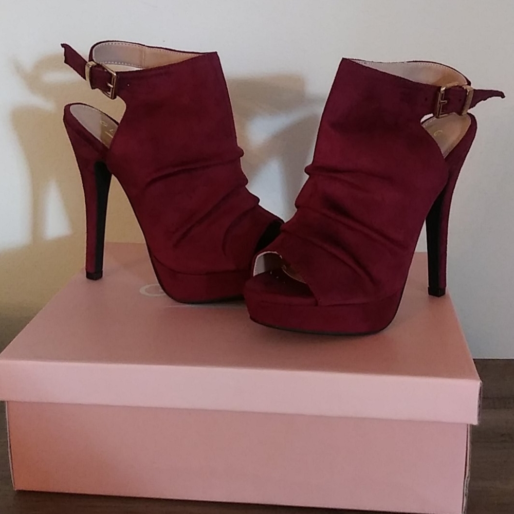 Burgundy Peep Toe Heels Size-5.5